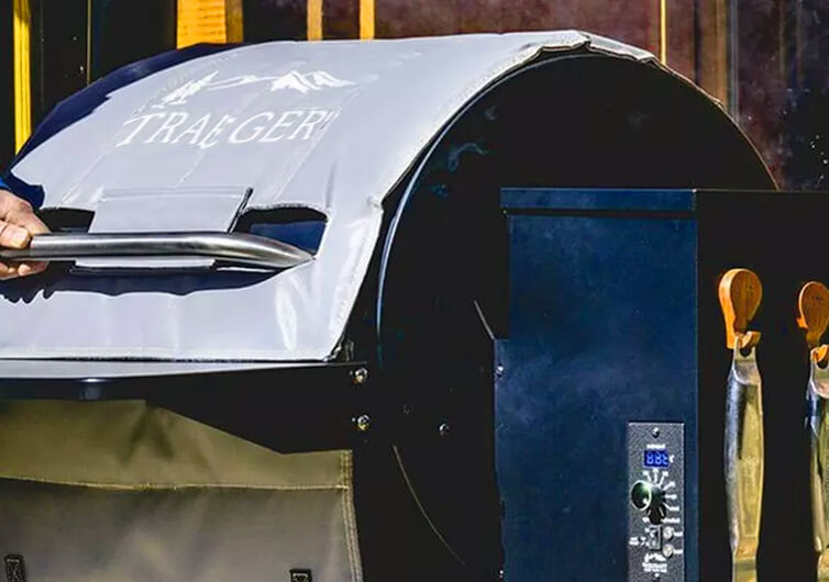 Traeger Grill Insulation Blanket - 22 Series closeup