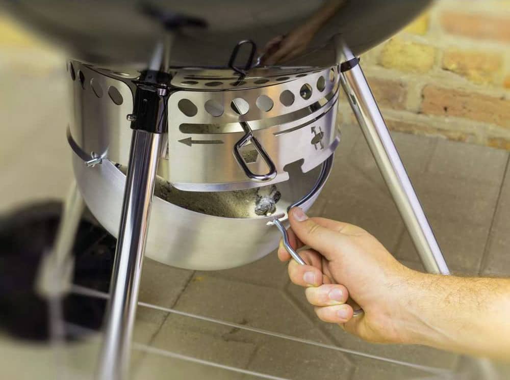 Weber Original Kettle Premium Charcoal Grill 22 Review